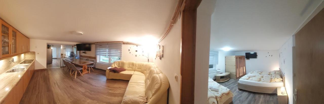 Apartma Na Ravnicah Церкно Екстериор снимка