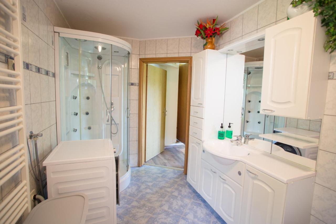 Apartma Na Ravnicah Церкно Екстериор снимка